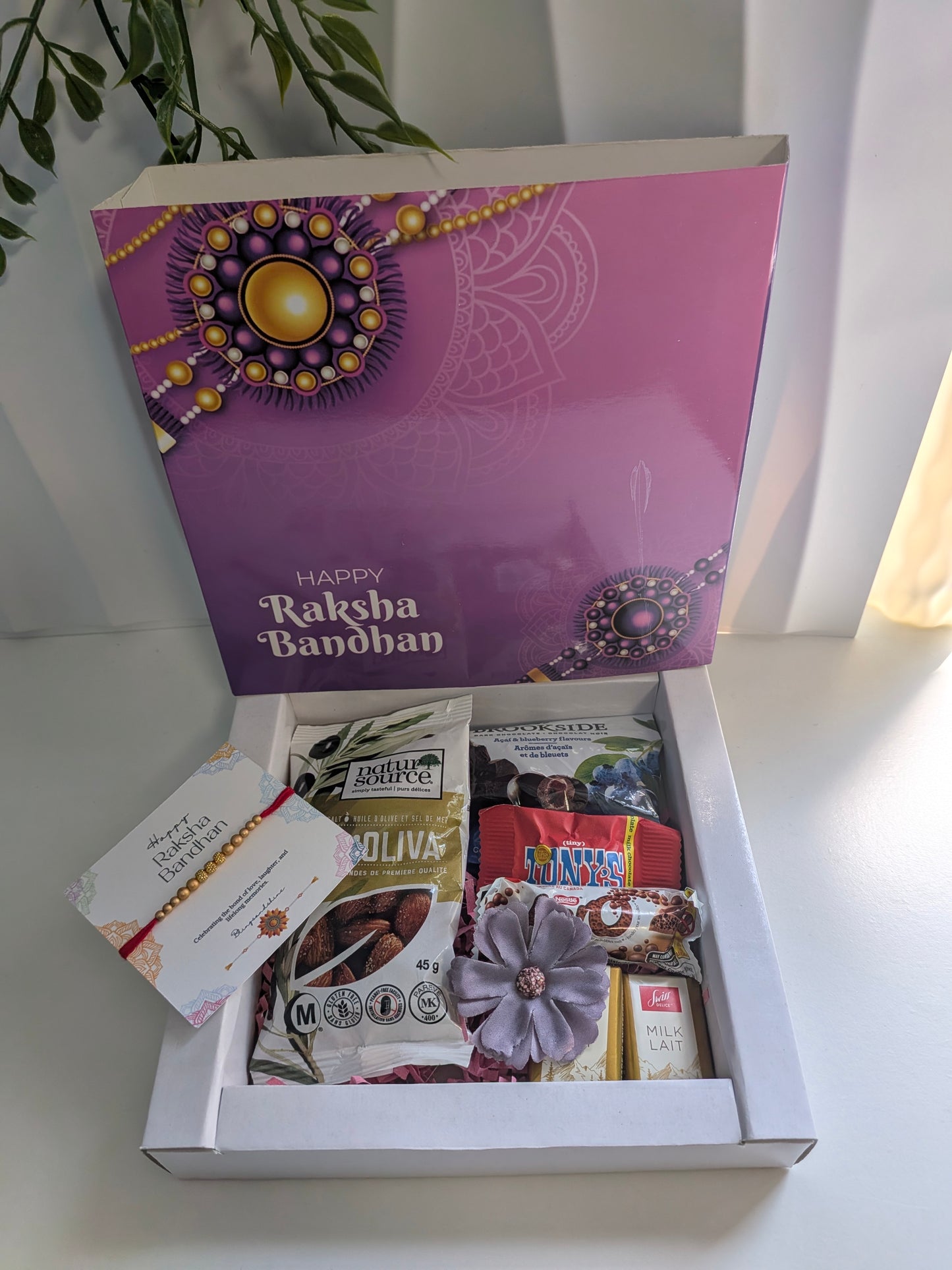 THE LAVENDER DELIGHT BOX