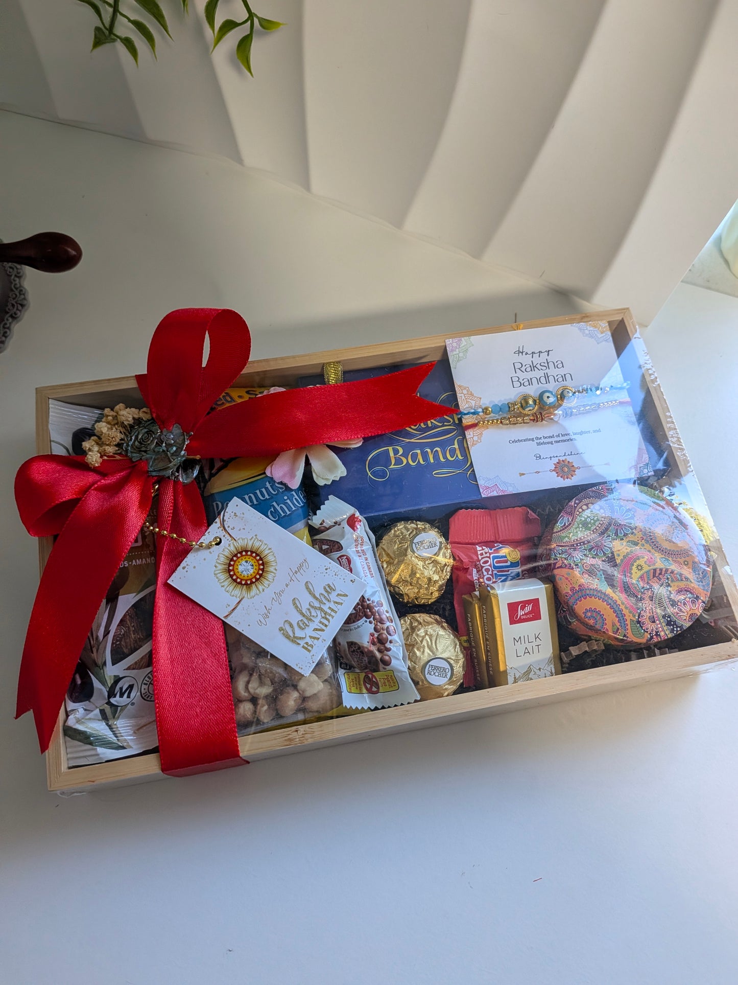 RAKHI MUNCHIES HAMPER