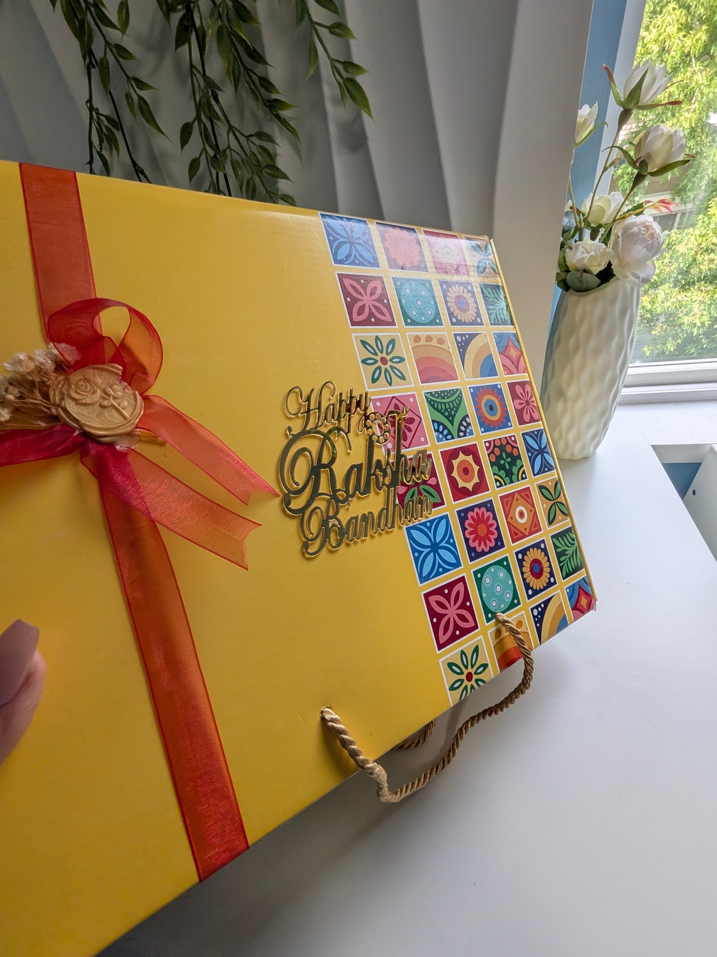 The Royal Veera hamper